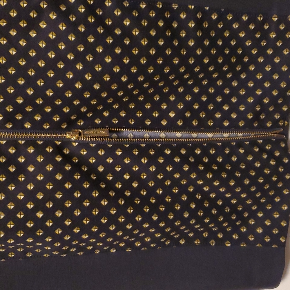 Michael Kors Diamond Pattern Pencil Skirt - Picture 4 of 8